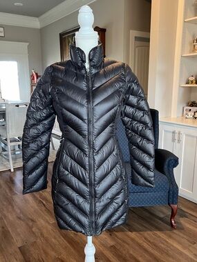 Patagonia long Women's Dark Blue Jacket women’s size Xs